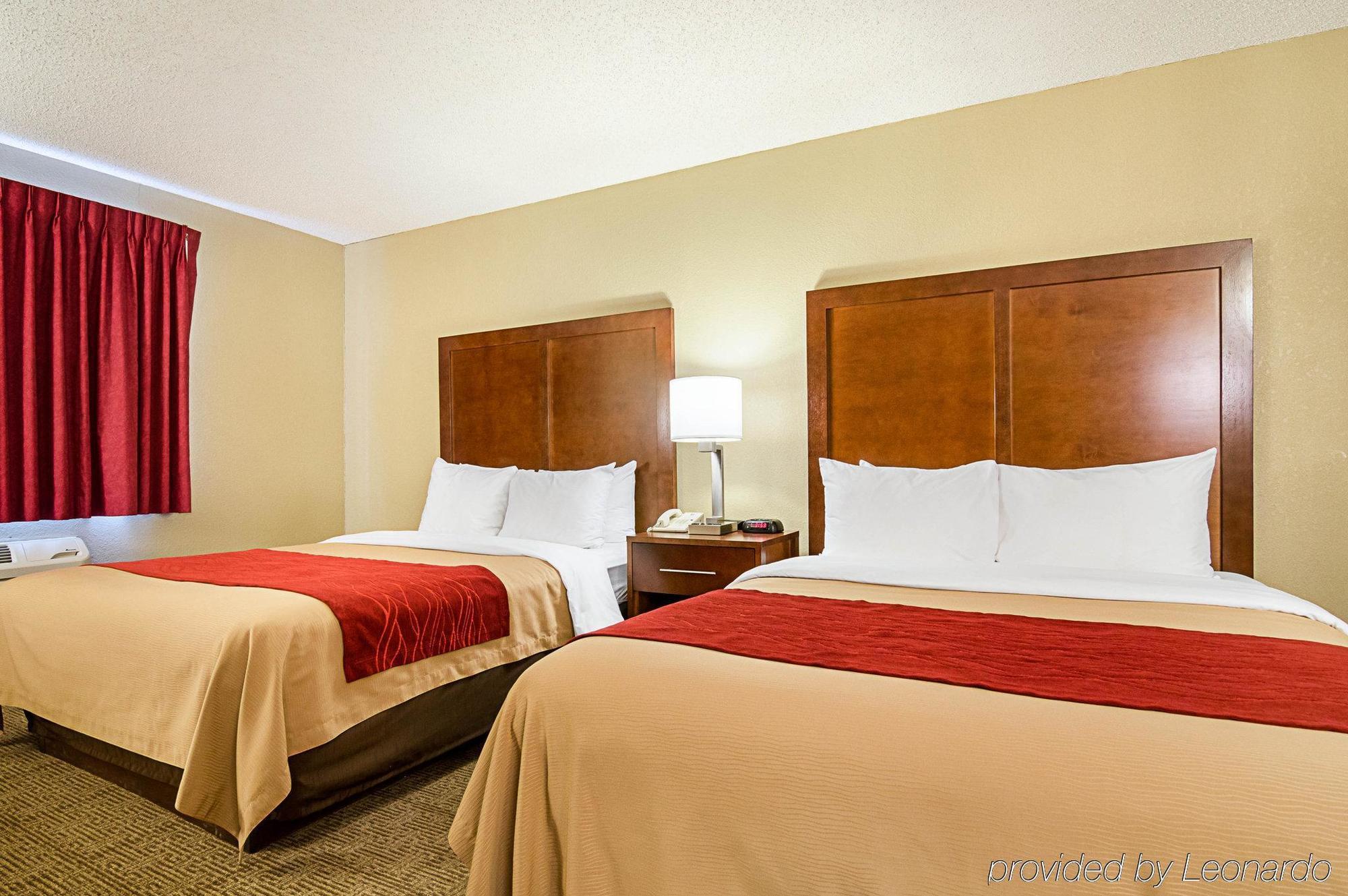 Comfort Inn & Suites Hays I-70 Εξωτερικό φωτογραφία