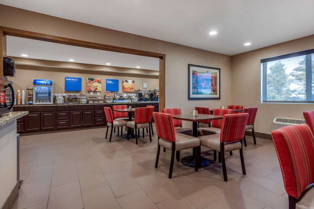 Comfort Inn & Suites Hays I-70 Εστιατόριο φωτογραφία